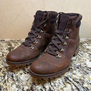 Ellendale Mid Lace-Up Boot